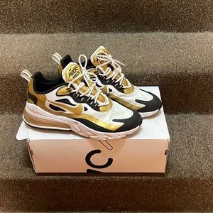 Nike air max 270 react sz11